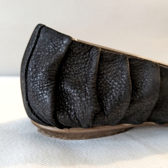 Zara. Flats. Black. Size 37 - Picture 11 of 16